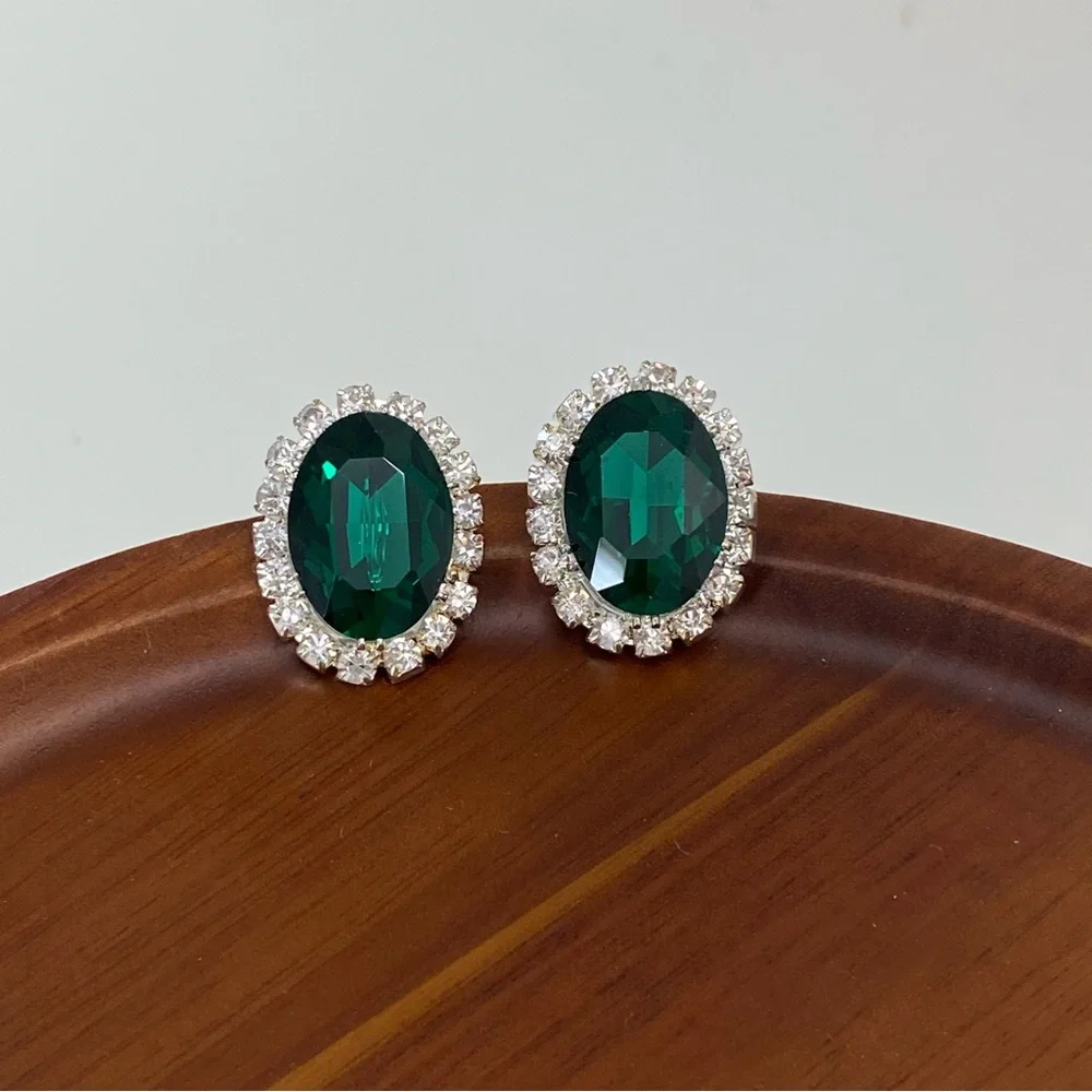 3/$20 Oval Shaped Deep Green Stone Halo Design Rhinestones Timeless Studs